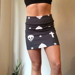 witchy body con mini skirt